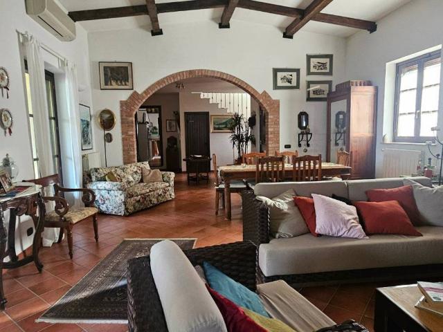 Villa in vendita a Montepaone CZ