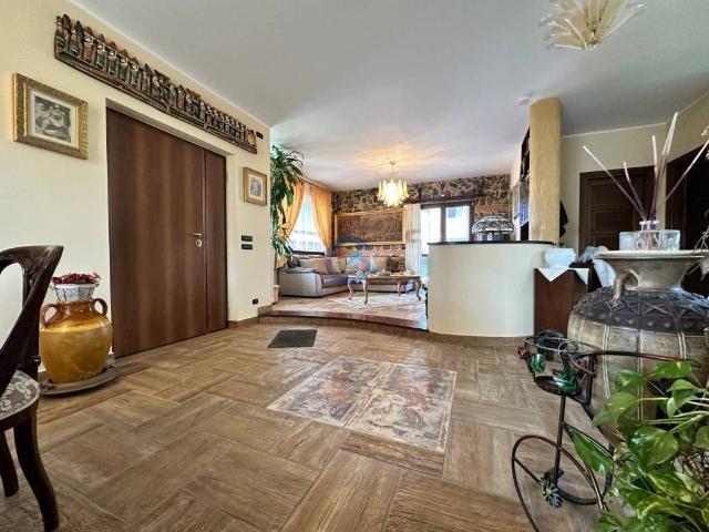 Villa in vendita a Montepaone CZ