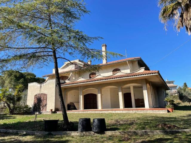 Villa in vendita a Monteprandone AP