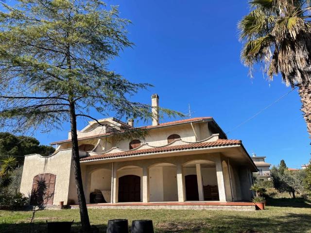 Villa in vendita a Monteprandone AP