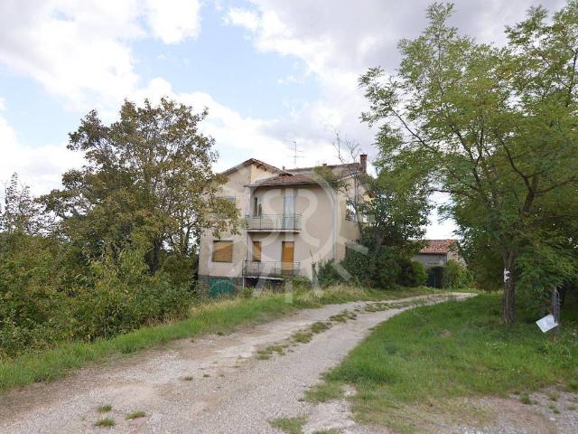 Villa in vendita a Monterenzio BO