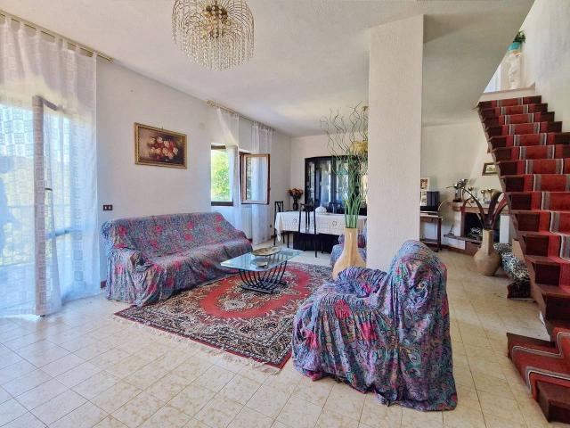 Villa in vendita a Montereale