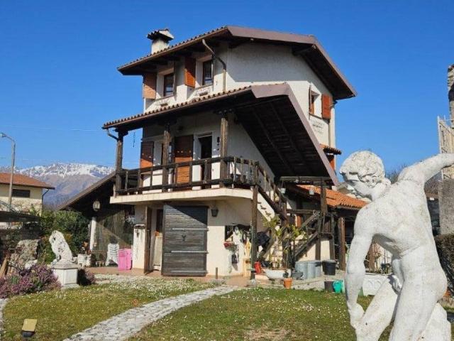 Villa in vendita a Montereale Valcellina PN
