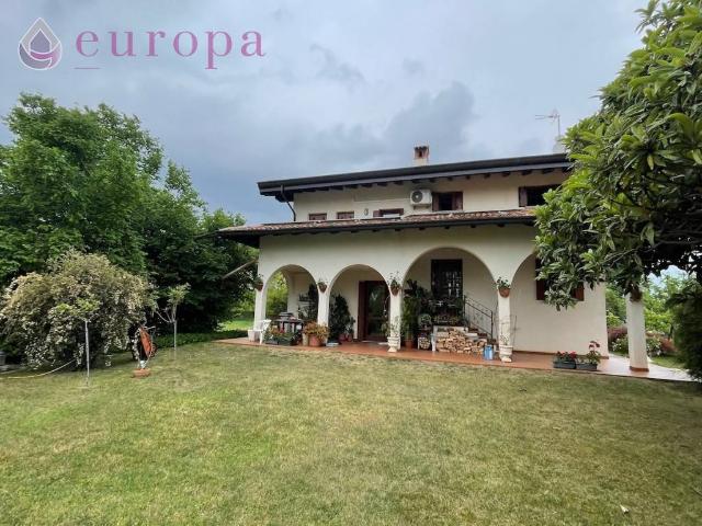 Villa in vendita a Montereale Valcellina PN
