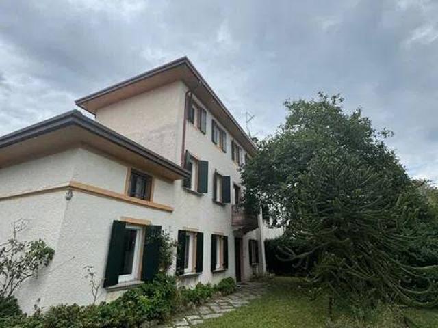 Villa in vendita a Montereale Valcellina PN