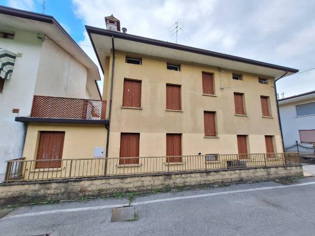 Villa in vendita a Montereale Valcellina PN