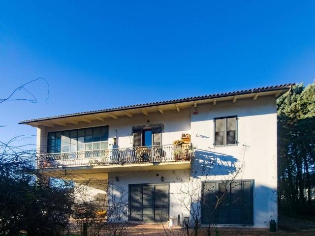 Villa in vendita a Monteroni d'Arbia SI