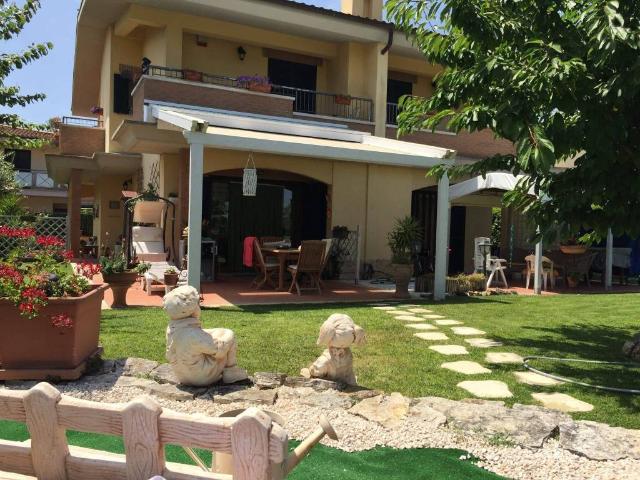 Villa in vendita a Monterosi VT