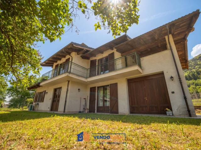 Villa in vendita a Monterosso Grana CN