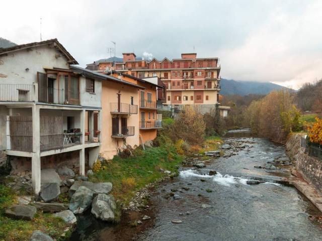 Villa in vendita a Monterosso Grana CN