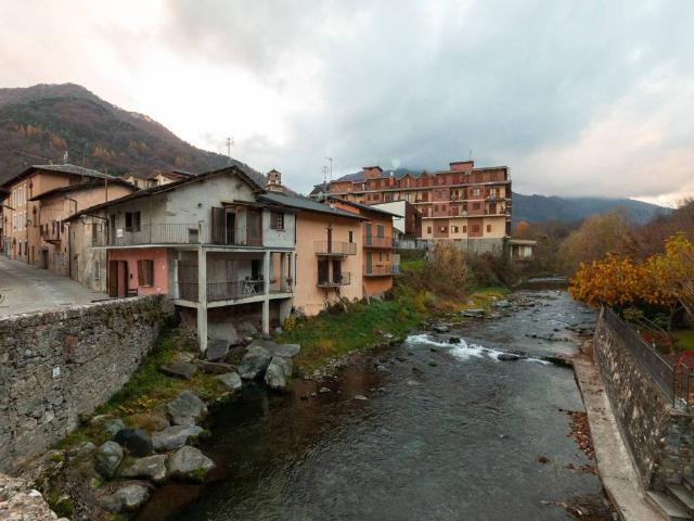 Villa in vendita a Monterosso Grana CN
