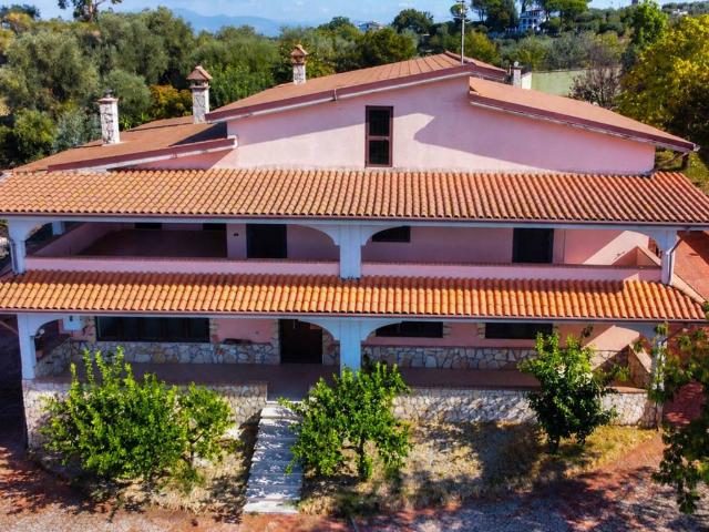 Villa in vendita a Monterotondo RM