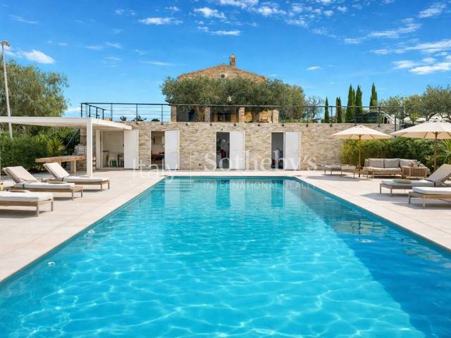 Villa in vendita a Monterubbiano FM