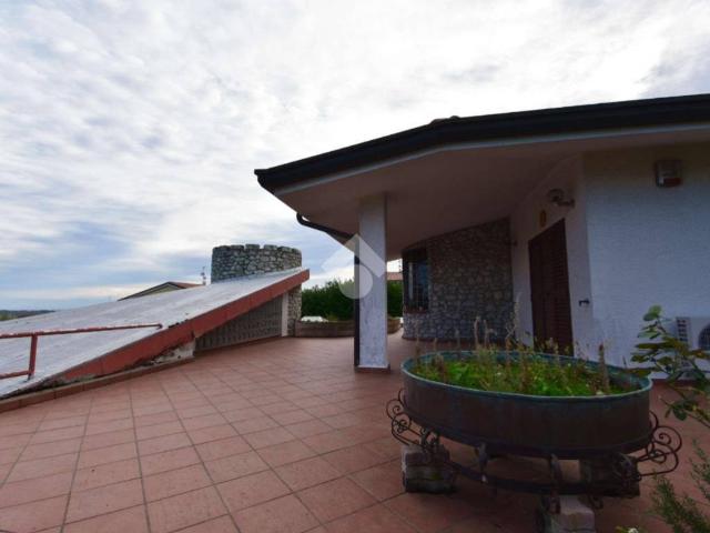 Villa in vendita a Montescudo Montecolombo RN