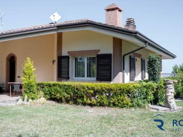 Villa in vendita a Montescudo Montecolombo RN