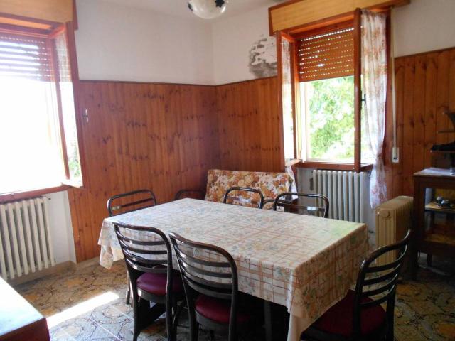 Villa in vendita a Montese MO