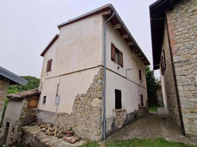 Villa in vendita a Montese MO
