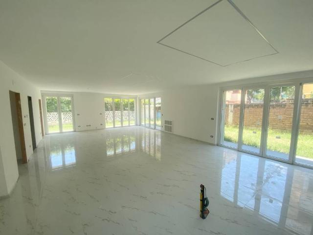 Villa in vendita a Montesilvano PE