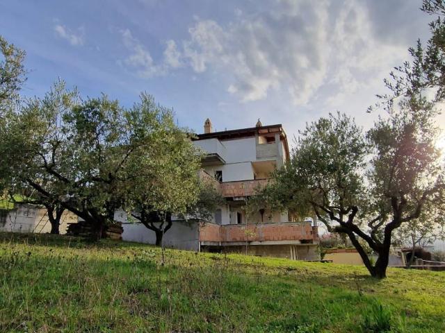 Casa indipendente in vendita a Montesilvano PE