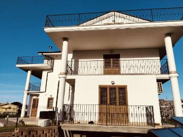 Villa in vendita a Montesilvano PE