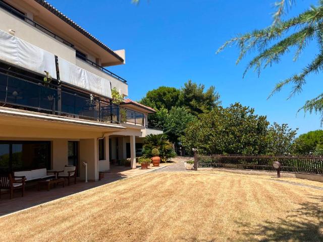 Villa in vendita a Montesilvano PE