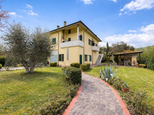 Villa in vendita a Montespertoli FI