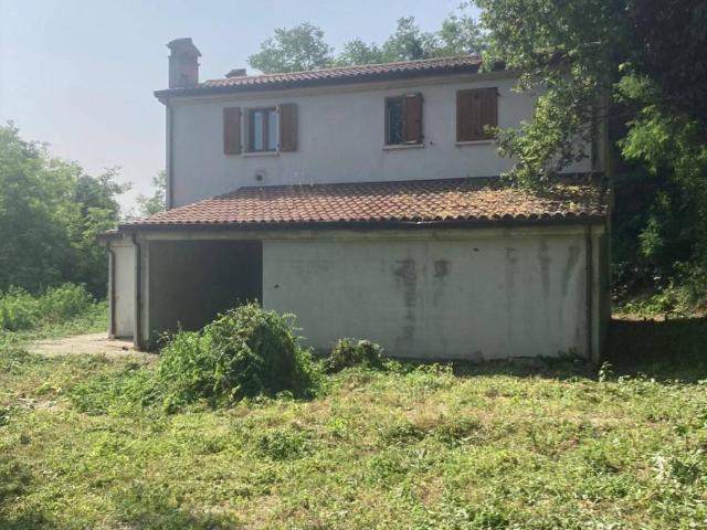 Villa in vendita a Montiano FC