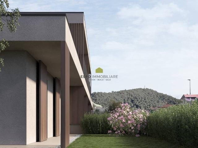 Villa in vendita a Monticelli Brusati BS