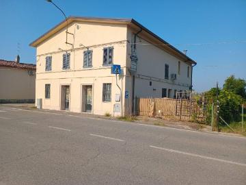 Villa in vendita a Monticelli d'Ongina PC