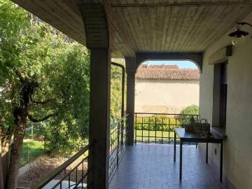 Villa in vendita a Monticelli d'Ongina PC