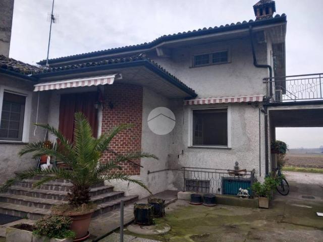 Villa in vendita a Monticelli Pavese PV