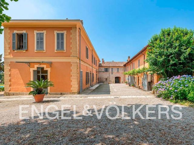 Villa in vendita a Monticello Brianza LC