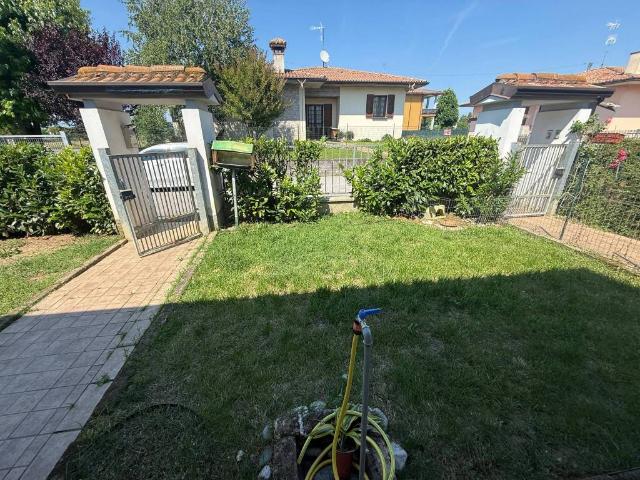Villa in vendita a Montichiari BS