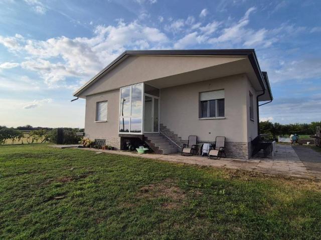 Villa in vendita a Montichiari BS