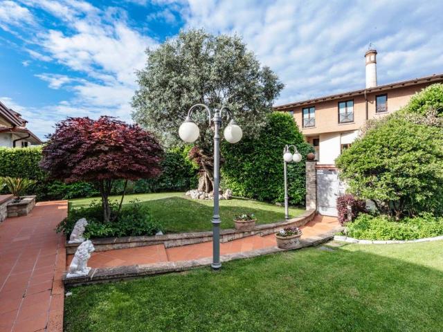 Villa in vendita a Montichiari BS