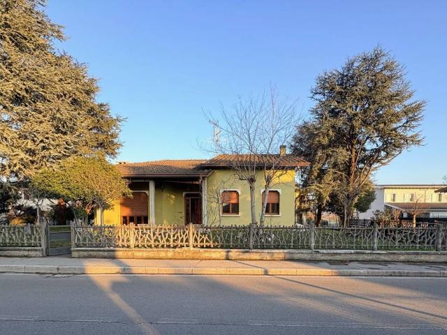 Villa in vendita a Montichiari BS