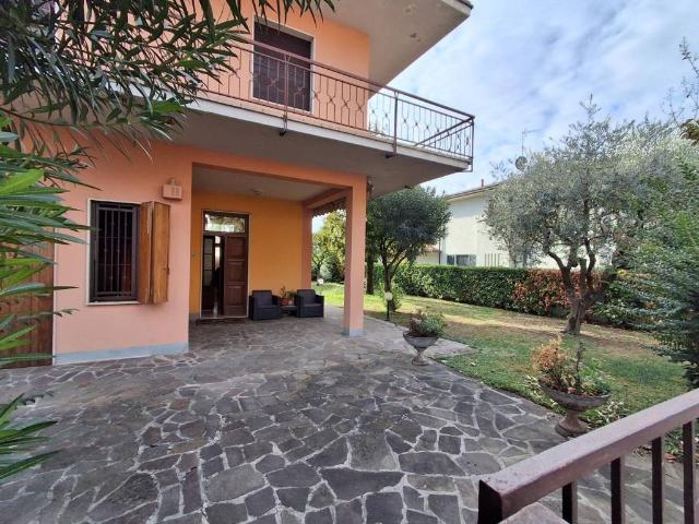 Villa in vendita a Montichiari BS