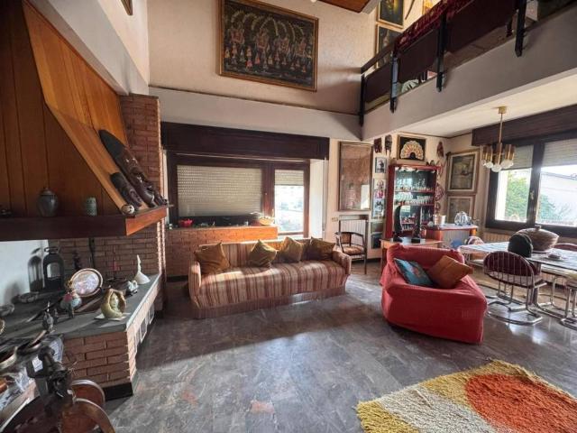Villa in vendita a Monticiano SI