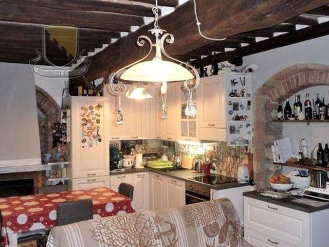 Villa in vendita a Monticiano SI