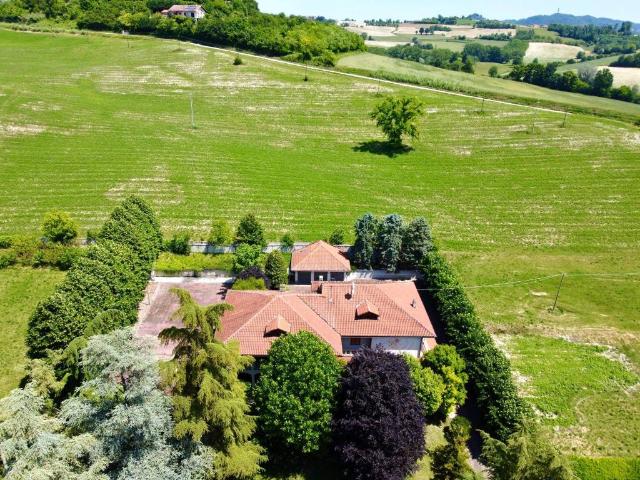 Villa in vendita a Montiglio Monferrato AT