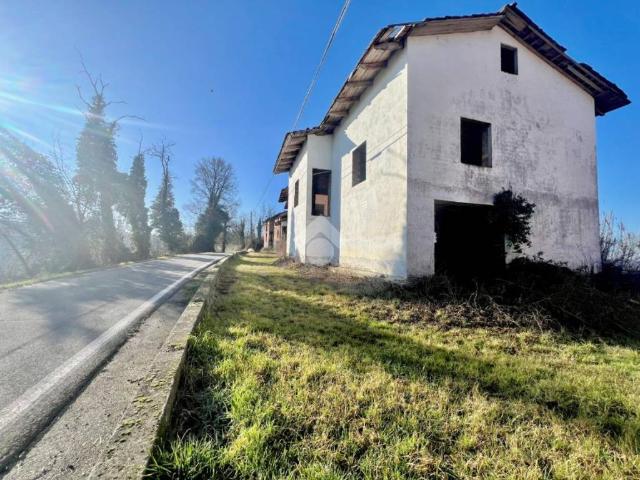 Villa in vendita a Montiglio Monferrato AT