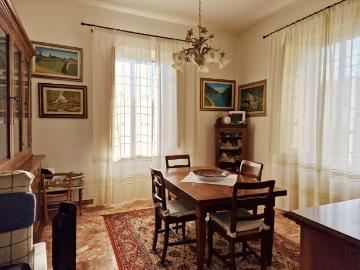 VILLA in VENDITA a MONTIGNOSO CERVAIOLO di 5 vani