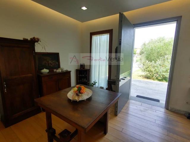 Villa in vendita a Montignoso MS