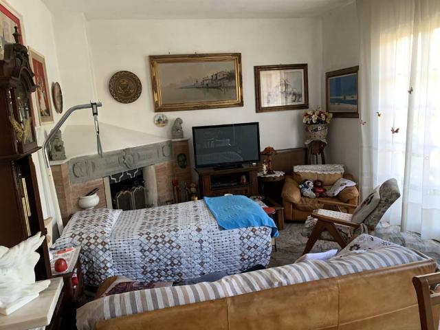 Villa in vendita a Montignoso MS