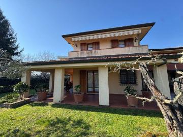 Cervaiolo, Massa-Carrara, Liguria - Cantina