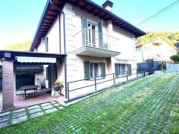 Capanne Montignoso, Massa-Carrara, Liguria