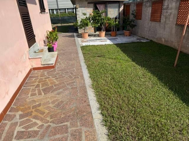 Villa in vendita a Montignoso MS