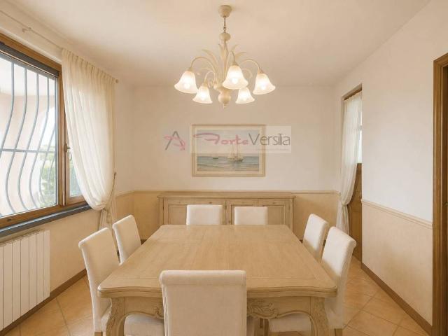 Villa in vendita a Montignoso MS