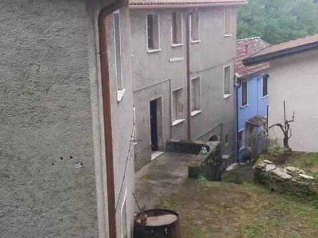 Villa in vendita a Montignoso MS