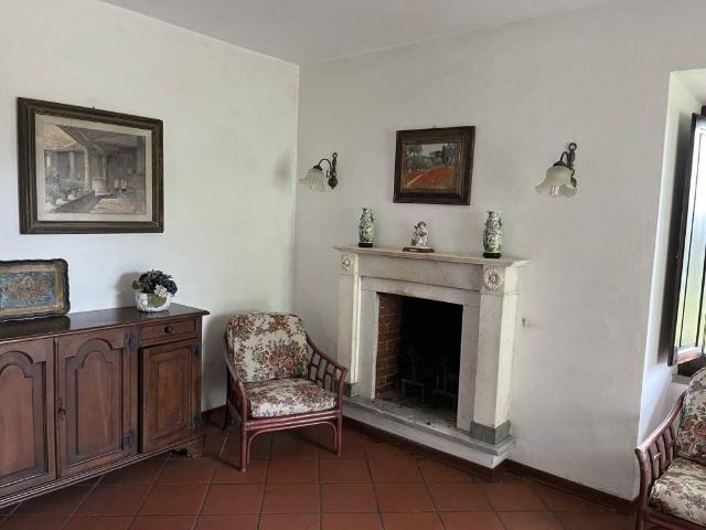 Villa in vendita a Montignoso MS